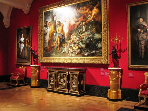 The Queen's Gallery (London) - Visitor Information & Reviews