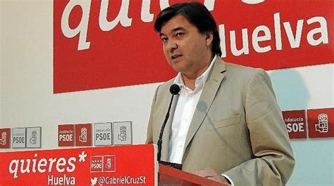 El Alcalde De Huelva Gabriel Cruz Se Sube El Sueldo Un Hasta Los