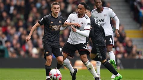 Fulham 0 3 Arsenal Trossard Sends Triple Assists Gunners Maintain Epl