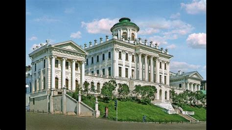 Историческое Здание Архитектуры - HD фотoграфии