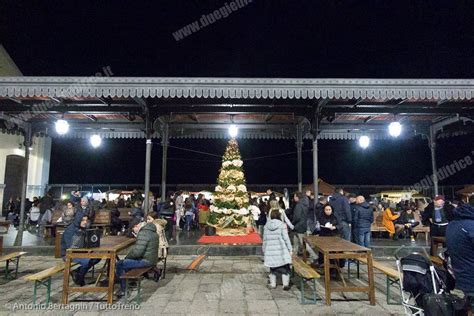 Al Museo Ferroviario Di Pietrarsa I Mercatini Di Natale Napoli