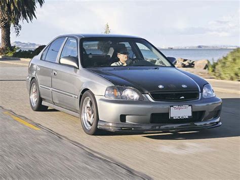 Alex Patterson 2000 Honda Civic - Honda Tuning Magazine