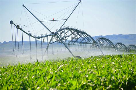 2022 China Yulin Solar Center Pivot Irrigation System For Salenewly Center Pivot Irrigation