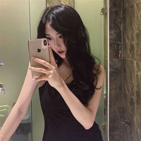 LMHT Cận cảnh nhan sắc như thần tiên tỷ tỷ của hot girl được cho là cô giáo mới Lớp Thầy Ba