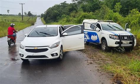 Bandidos usam carro roubado para assaltar servidores públicos e depois