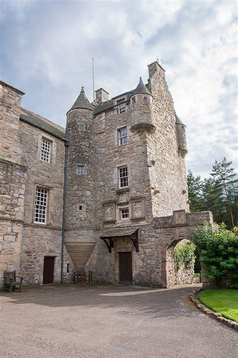 Ferniehirst Castle | Castle in Roxburgh, Roxburghshire | Stravaiging ...