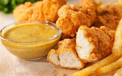 Copycat Zaxby's Chicken Fingers Recipe: The Best Chicken Tenders ...