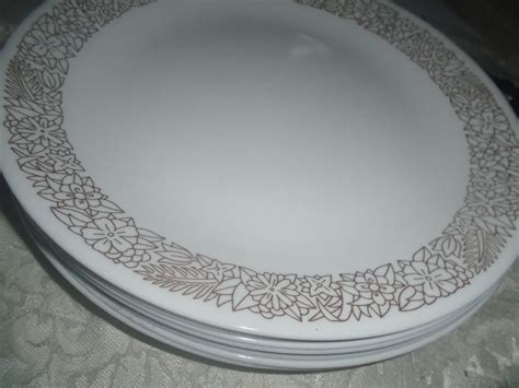 Corelle By Corning Woodland Brown Dinner Plates Vintage