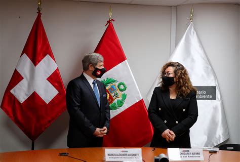 Per Y Suiza Firman Convenio Para Reducir Gases En El Marco Del Acuerdo