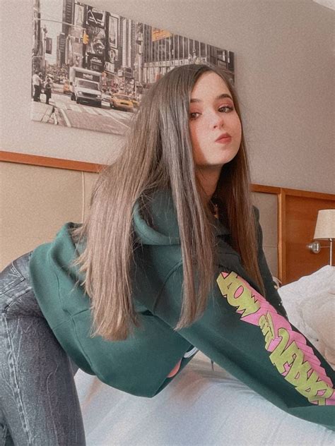 Стримерша Yuuechka (Юечка) слив горячих фото 18+