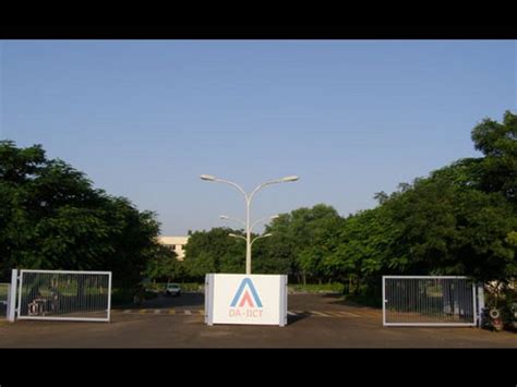 Top 10 Engineering Colleges In Gujarat Careerindia
