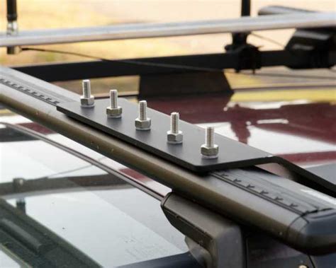 Roof Racking Vhf Antennas On Suv