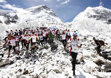 Neue Bergsteigerregeln Auf Dem Mount Everest Vorarlberger Nachrichten Vn At