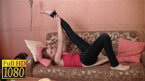 Milares Makes You Horny While Trying On Her Jeans Jeans Very Tight Clips Sale