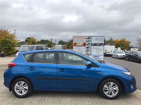 Toyota Auris Icon Vvt Cvt Hybrid Blue Full Service