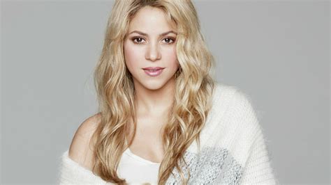 Shakira Teria Feito Gesto Obsceno Para Piqué