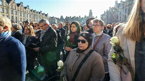 Attentat d Arras la cérémonie d hommage à Dominique Bernard ce