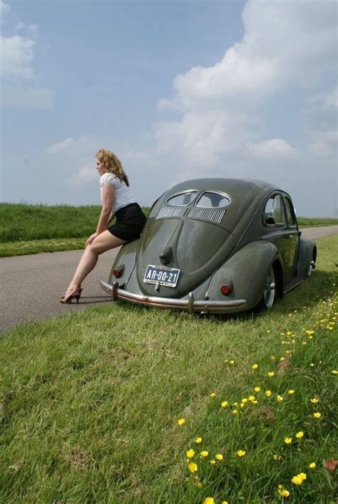 Volkswagen Bug Girl In 2020 Volkswagen Vintage Volkswagen Vw Beetle