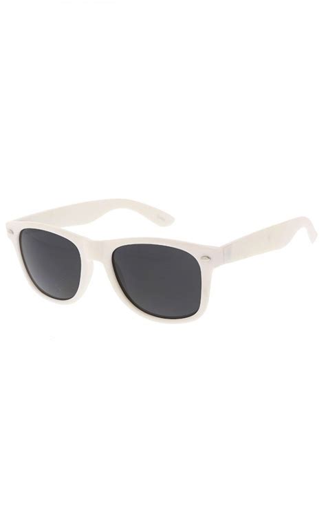 Retro White Soft Touch Horned Rim Wholesale Sunglasses