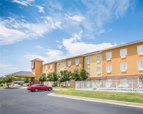 Comfort Suites Dothan (C̶$̶1̶1̶6̶) C$92 - UPDATED 2018 Prices, Reviews & Photos (AL) - Hotel ...