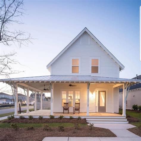 Barndominium with Wrap-Around Porch for Family Hangout
