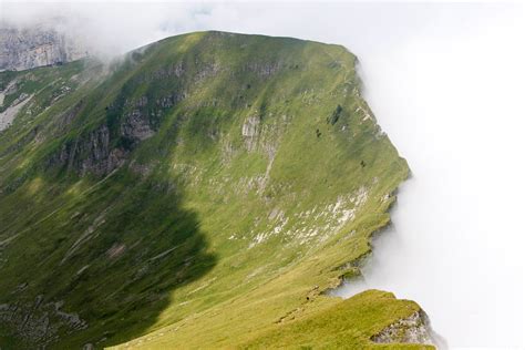 Wandern Von Lauelen Ber Das Widderfeld Auf Den Pilatus H