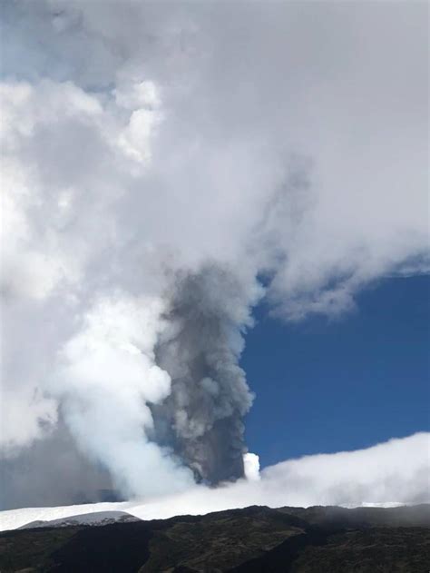 CRONACA DIRETTA Etna nuova eruzione in corso forte attività