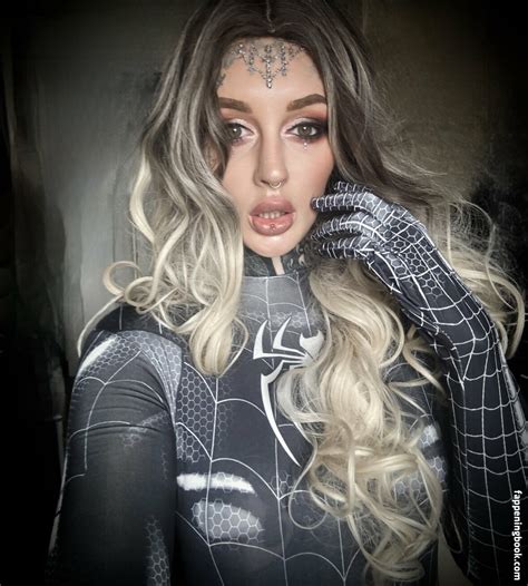 SophieWilde Sophiewilde Nude OnlyFans Leaks Fappening FappeningBook