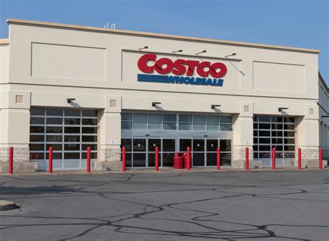 10 Drinks Costco Members Say Are The Best At The Warehouse