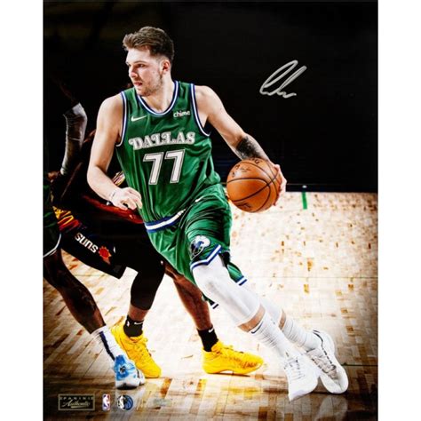 Luka Doncic Signed Le Mavericks 16x20 Photo Panini Pristine Auction