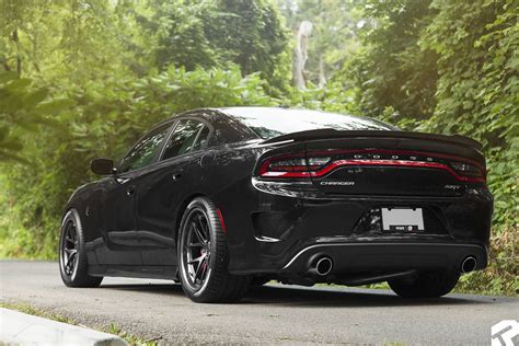 Black on Black Dodge Charger SRT Hellcat - 5 photos | Black dodge ...