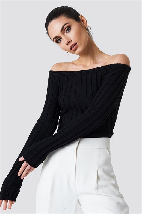 Cropped Off Shoulder Knitted Sweater Black Na Kd