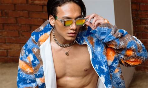 Pamer Perut Sixpack Jefri Nichol Bikin Kaum Hawa Kejang Kejang