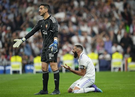 Benzema Falla Un Penal Y Madrid Pierde Su Paso Perfecto Ap News