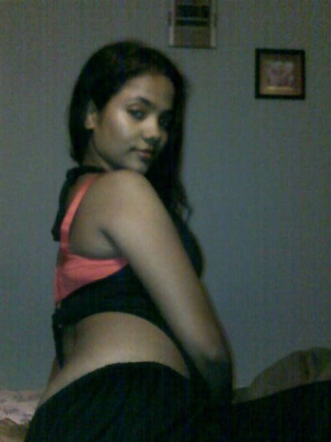 Hot Indian College Girl Nude Selfies Exposing Smooth Pussy Indian
