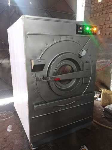 Silver Fully Automatic Ss Front Loading Commercial Laundry Washing