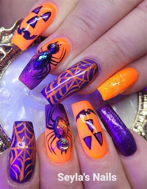 Pin by Tina Borges on ɧąℓℓσщεεŋ Halloween nails easy Halloween