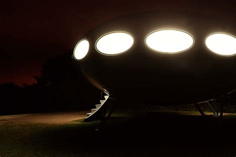 Futuro Houses Sie Wohnen In Friedlicher Absicht