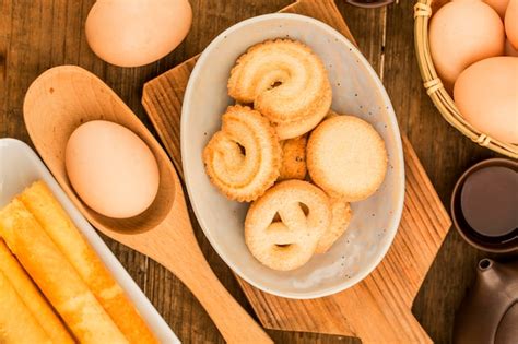 Un Plato De Galletas Reci N Horneadas Foto Premium