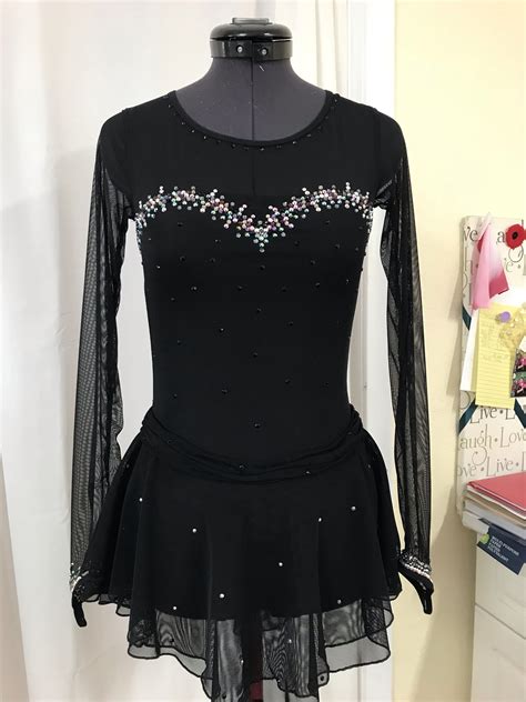 Custom Elegant Black Figure Skating Dress Figure Skating Competition