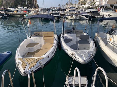 Mieten Sie Ein Motorboot Nireus Puerto Deportivo Marina Del Este