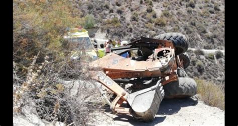 Operador De Maquinaria Muere Tras Caer Metros Desde Un Barranco En