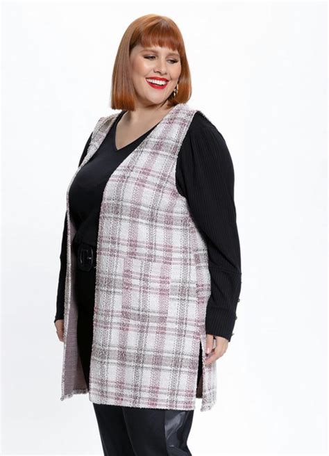 Colete Alongado Plus Size Xadrez Nude De Tweed Mink