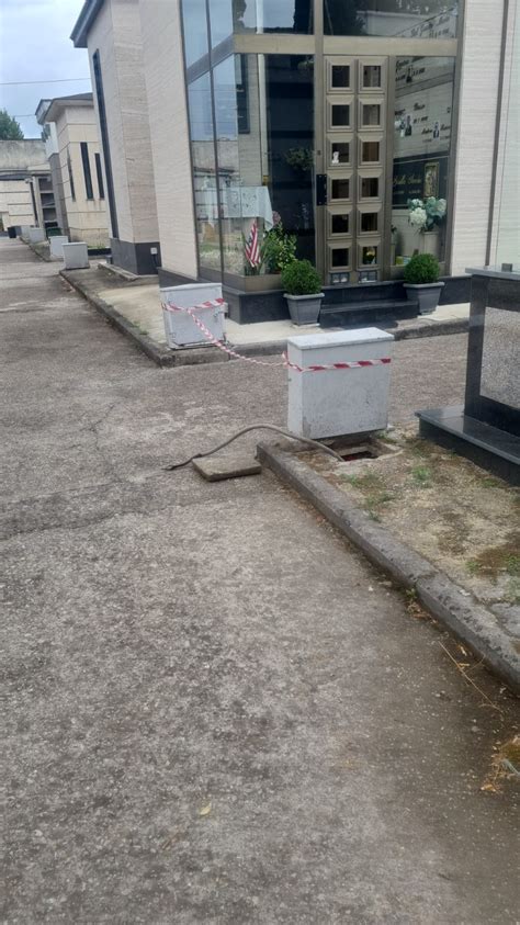 Furto Al Cimitero Di SantAnastasia Rubati Cavi E Trasformatori La