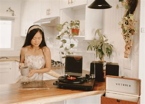 Victrola Turnable Review The Best Record Players For Beginners Inara