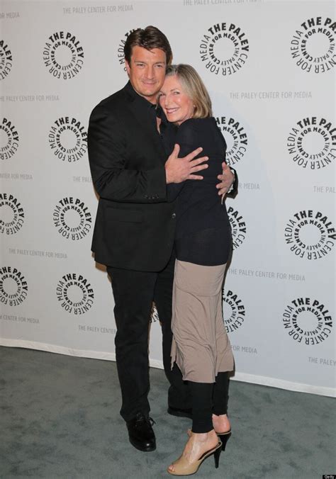 Nathan Fillion Gets Cozy With 'Castle' Co-Star Susan Sullivan At TV Event (PHOTOS) | HuffPost Style