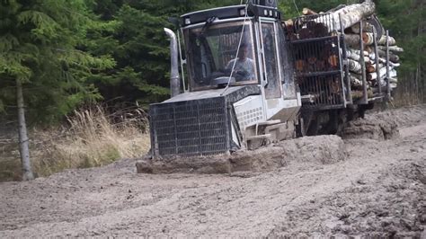 Logset 6f Logging In Mud Extreme Conditions Last Load Youtube