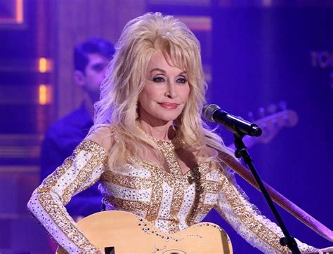 Dolly Parton On Why She Couldnt Have Tea With Kate Middleton Purewow