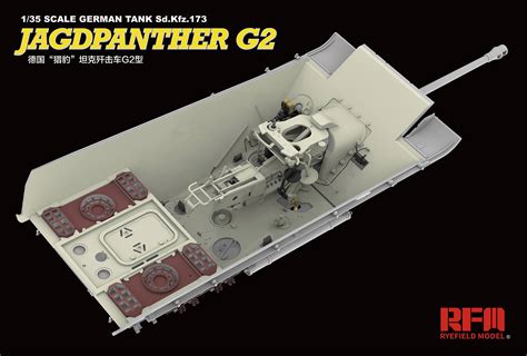 RM 5022 1 35 Jagdpanther G2 With Full Interior Workable Track Links