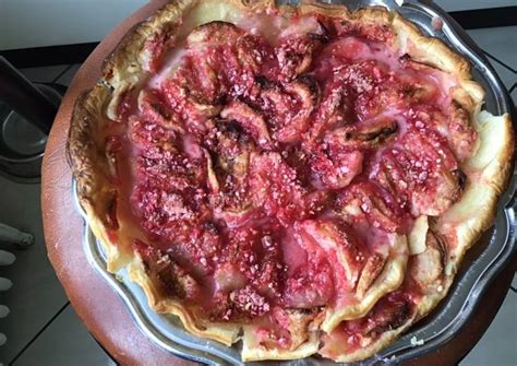 Tarte feuilletée aux pommes et pralines roses Celebes